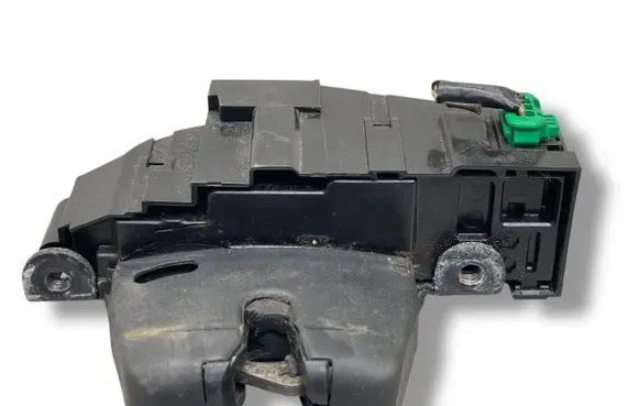 Tailgate/trunk/boot lock/catch/latch