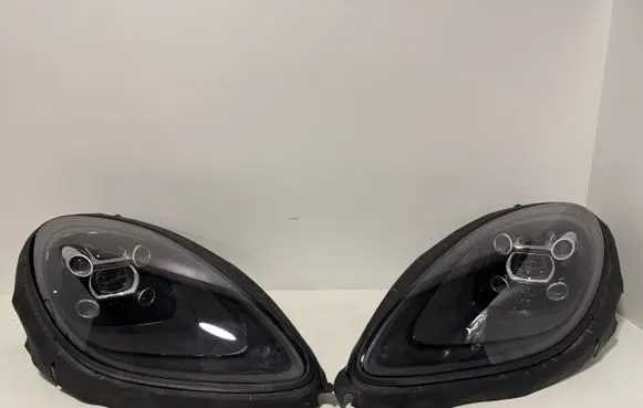 Porsche Macan (95B) Headlights/headlamps set 95B941010AL 95B941009AL