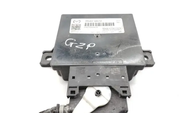 Mazda CX-3 Voltage converter/converter module PE0318572