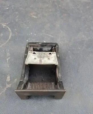 Suzuki Vitara (ET/TA) Ashtray (front) 