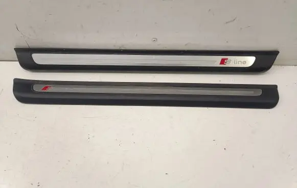 Audi TT TTS RS Mk3 8S Front sill trim cover 8S0853491 8S0853492