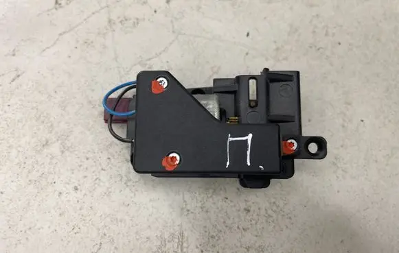 BMW 5 E60 E61 Curtain motor 9918003265