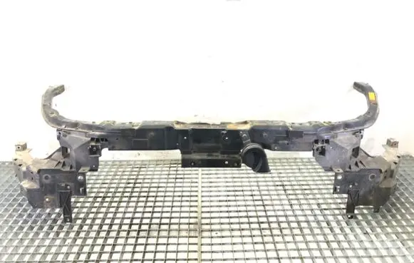 Nissan Murano Z50 Front bodywork piece 