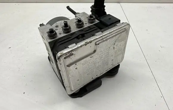 Skoda Karoq ABS Pump 5Q0614517DK