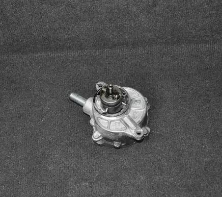 Mercedes-Benz C W204 Vacuum pump A6462300365
