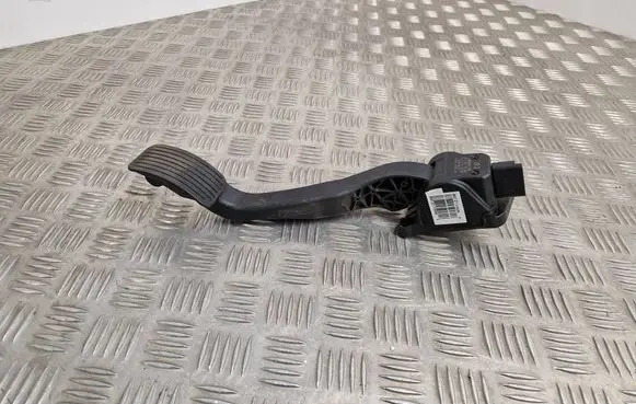 Peugeot 3008 I Accelerator throttle pedal 9671417080