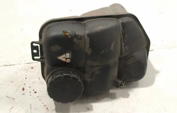 Mercedes-Benz E W211 Coolant expansion tank/reservoir 2115000049