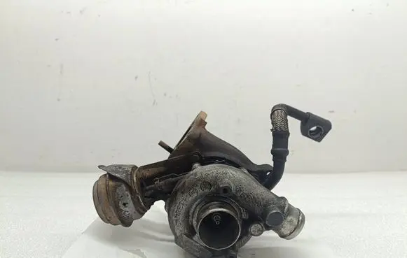 Audi A4 S4 B5 8D Turbo 028145702H 4742315007
