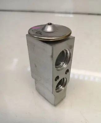 Mitsubishi ASX Air conditioning (A/C) expansion valve CSA3870006A9N13