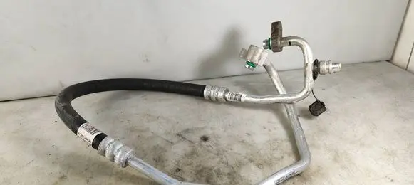 Air conditioning (A/C) pipe/hose