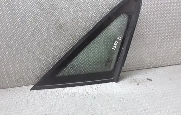 Opel Zafira A Front door vent window glass four-door 