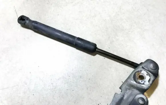 Mazda 3 I Tailgate/trunk strut/damper