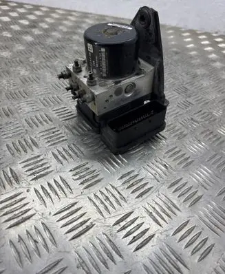 Skoda Octavia Mk2 (1Z) ABS Pump 1K0907379BK 1K0614517DN 10096103633