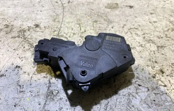 Volvo XC90 Headlight part EG80008 040919 90124817