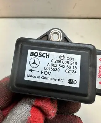 Mercedes-Benz E W211 ESP acceleration yaw rate sensor 0025426618
