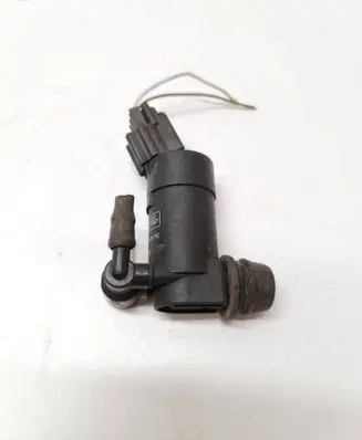 Ford Focus Windscreen/windshield washer pump 1S7117K624FE T655C