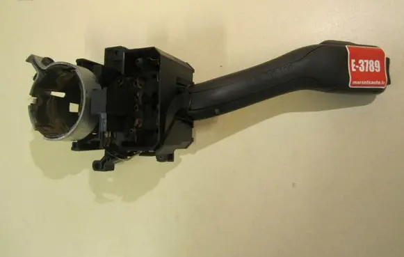 Volkswagen Golf IV Indicator stalk 8L0953513J