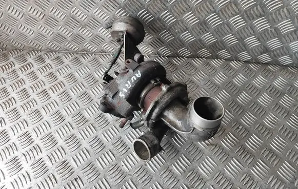 Toyota Auris 150 Turbo 172010R040