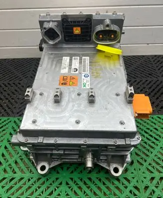 Fiat 500E Voltage converter inverter P46353528