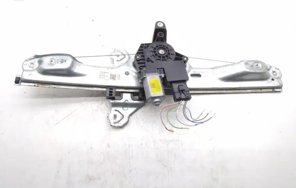 Renault Kadjar Front door window regulator with motor 807218884R