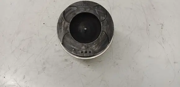 Piston