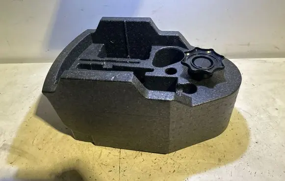 Volkswagen PASSAT B8 Tool box 3G9864469