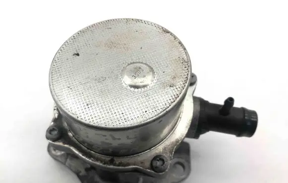Nissan Note (E11) Vacuum pump 8201005306