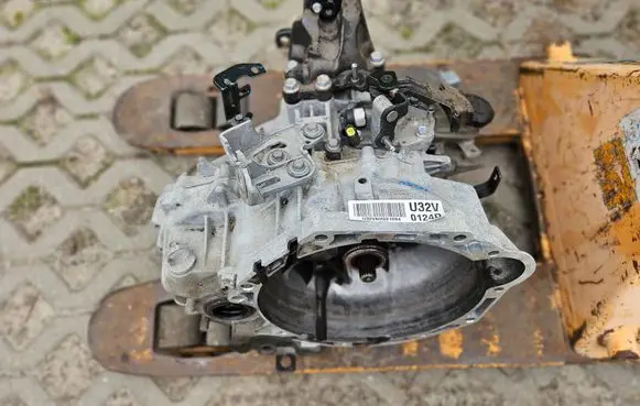 KIA Rio Manual 5 speed gearbox U32VNH 4147032800