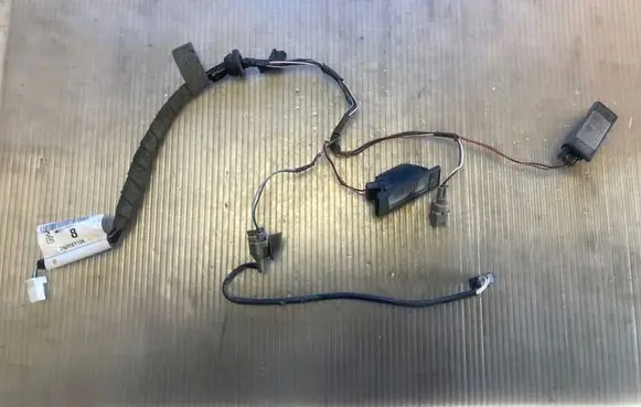Nissan Qashqai Number plate light 26510JD00A 24055EY10A