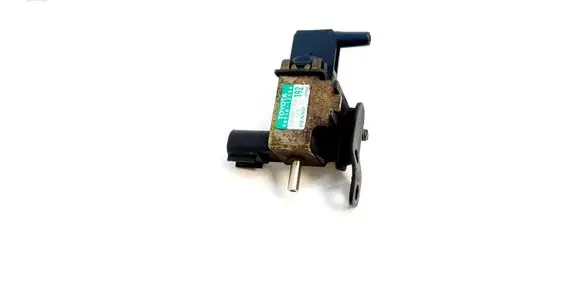Lexus RX 330 - 350 - 400H Vacuum valve 9091012204