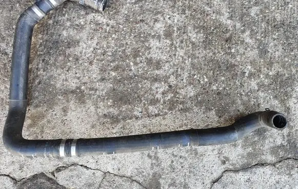 Volkswagen Crafter Coolant pipe/hose 