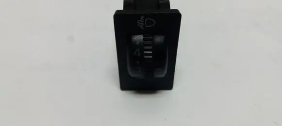 Toyota Avensis T220 Headlight level adjustment motor 