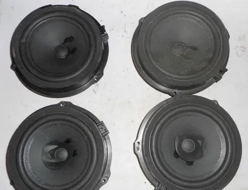 Ford Puma Front door speaker GN1518808AB GN1518808CB