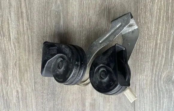 Peugeot 308 Horn signal 9815870780