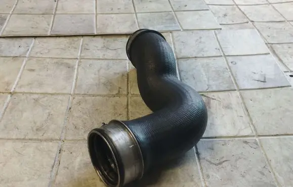 Renault Megane II Intercooler hose/pipe