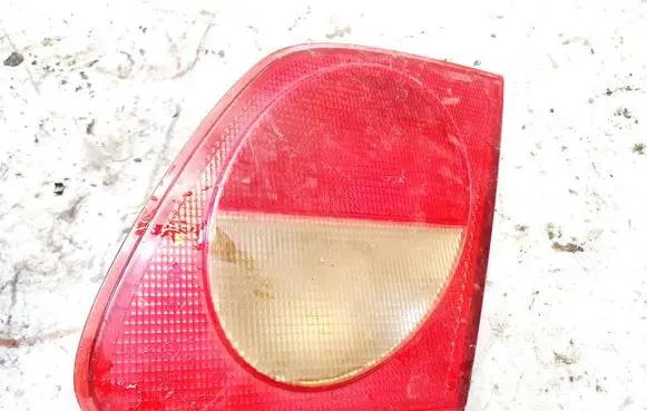 Mercedes-Benz E W210 Tailgate rear/tail lights a2108201064
