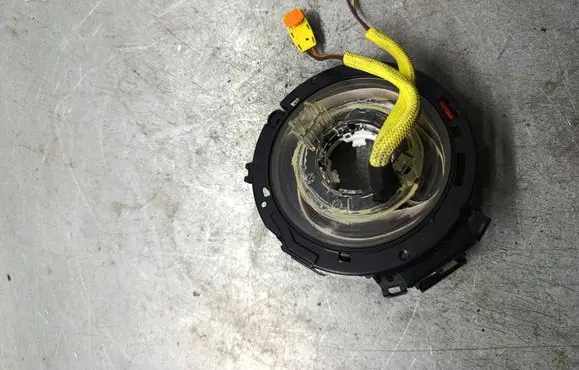 Dodge Durango Airbag slip ring squib (SRS ring) 10507247