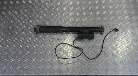 Mercedes-Benz C W205 Front shock absorber/damper 