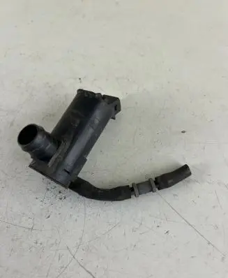Volvo XC90 Windscreen/windshield washer pump 9169611