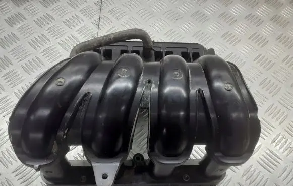 Nissan Note (E11) Intake manifold