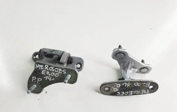 Mercedes-Benz E W212 Front door hinge set 