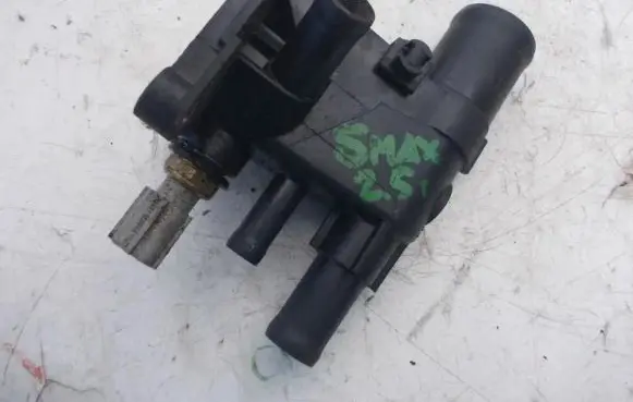Ford S-MAX Thermostat housing 