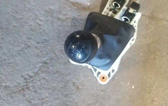 KIA Rio Gear shift rod
