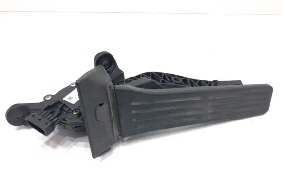 KIA Ceed Accelerator throttle pedal 32700-A6100
