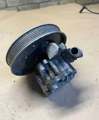 Audi A6 S6 C5 4B Power steering pump 7692955134 078145255