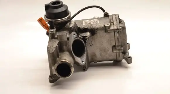 Audi A4 S4 B8 8K EGR valve cooler 059131515CG 515ZL6 0337647