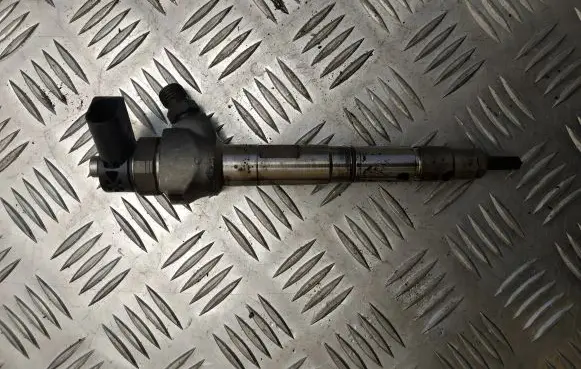 Audi Q5 SQ5 Fuel injector 04L130277AE