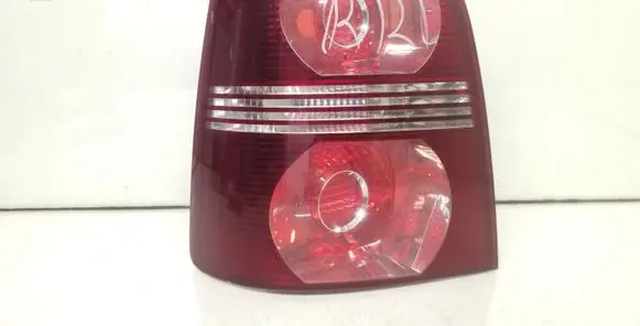 Volkswagen Touran I Rear/tail lights 1T0945095J 1T0945111G