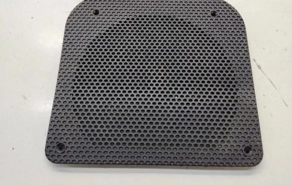 Mini Cooper Countryman R60 Subwoofer grill/trim 9800513