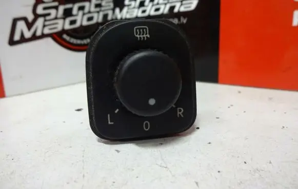 Volkswagen Jetta V Wing mirror switch 1K0959565F